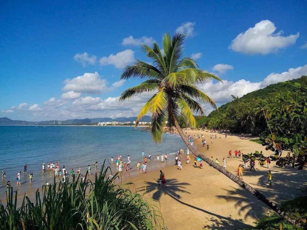 海南，绿色崛起与开发挑战并存之地